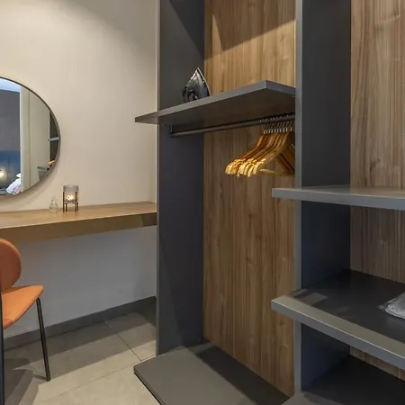 Heated Luxury Poolside Retreat In St Julian S Apartman *