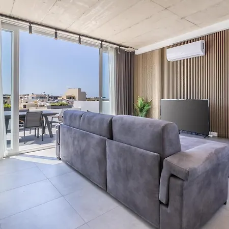 アパート Heated Luxury Poolside Retreat In St Julian S ペンブローク