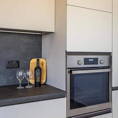 Apartman Heated Luxury Poolside Retreat In St Julian S