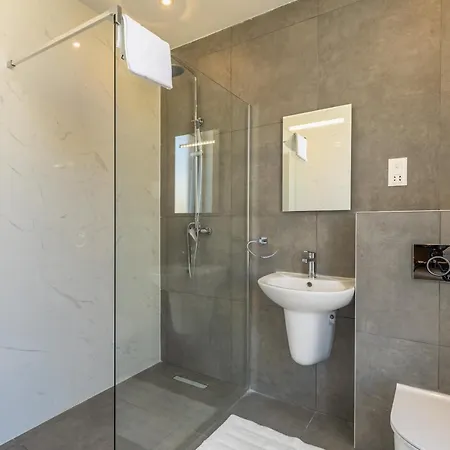 Heated Luxury Poolside Retreat In St Julian S