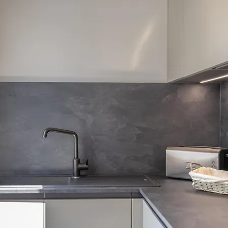 Heated Private Jacuzzi Penthouse Breathtaking Seaview * Pembroke