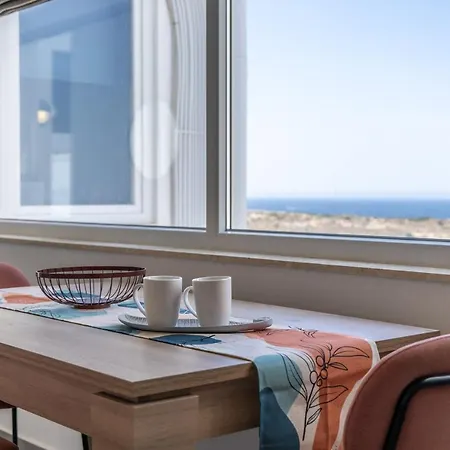 Heated Private Jacuzzi Penthouse Breathtaking Seaview * Pembroke