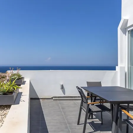 Heated Luxury Poolside Retreat In St Julian S *