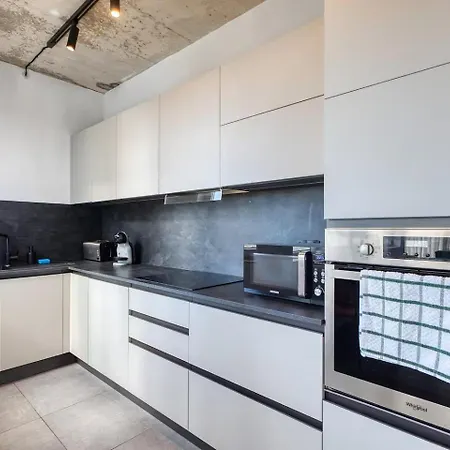Heated Private Jacuzzi Penthouse Breathtaking Seaview Appartamento Pembroke