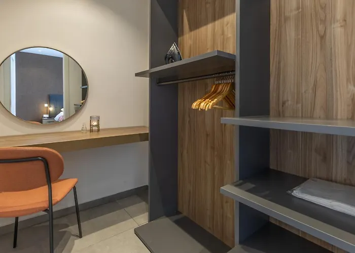 Heated Luxury Poolside Retreat In St Julian S 아파트 *